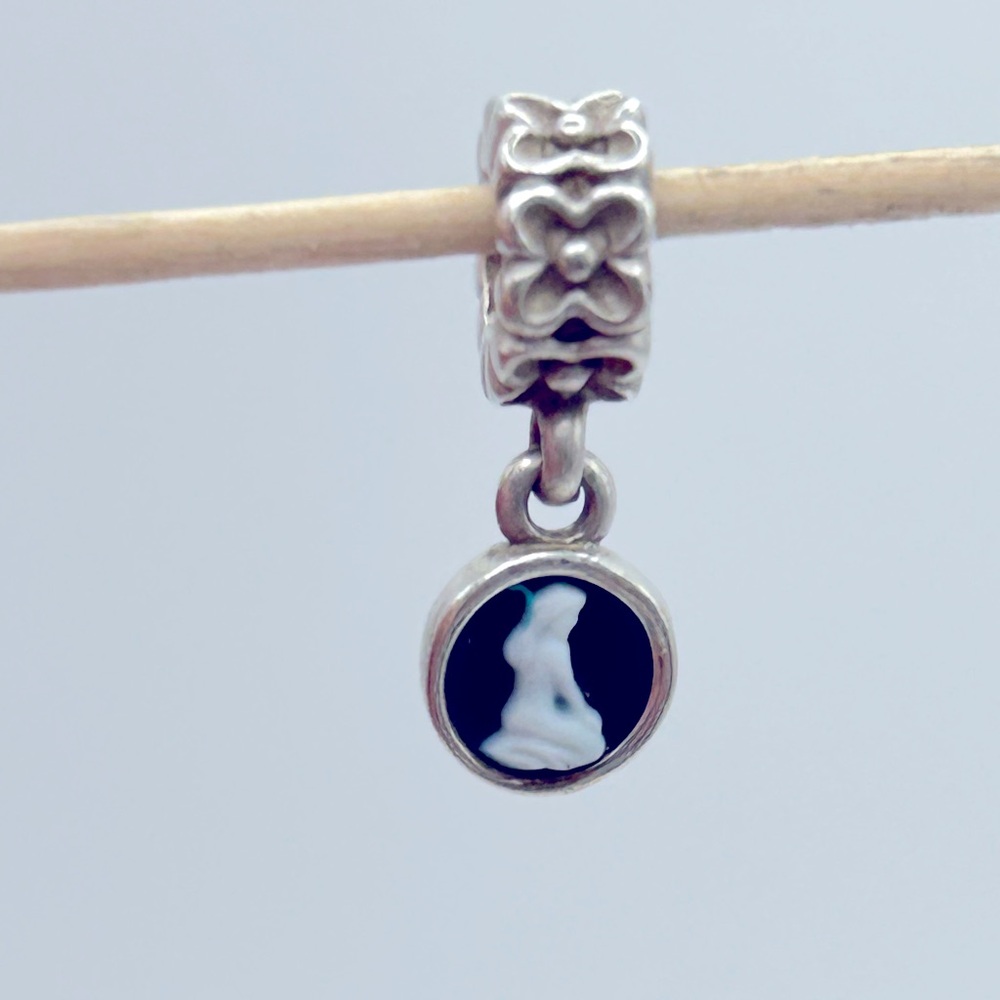 RARE Genuine Retired PANDORA Virgo Cameo Dangle Charm; 790500CAM; Limited Run - Picture 4 of 6
